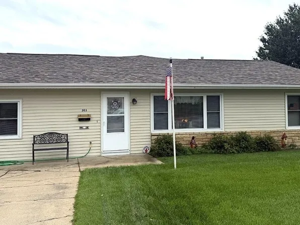 303 W Summit St, Maquoketa, IA 52060