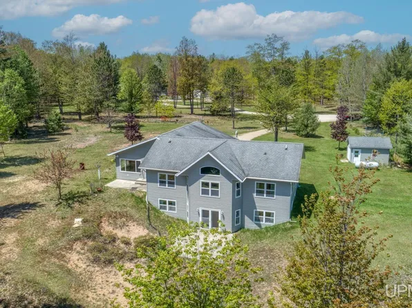 10406 Breezey R22 Ln, Rapid River, MI 49878