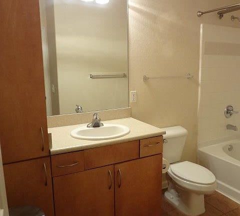 2nd image of 8290 Gate Pkwy W Unit 1007