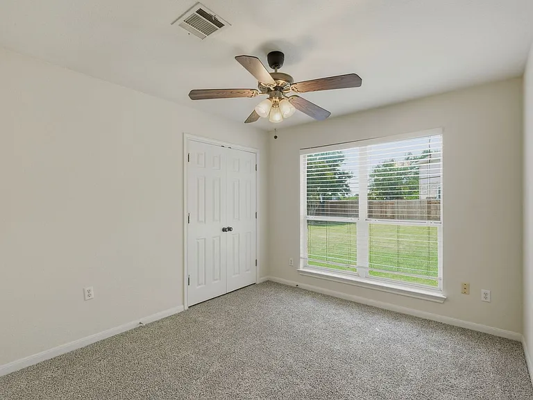 2033 Creole Dr — Photo 13