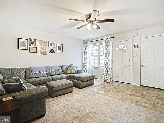 5th image of 155 Nicole St