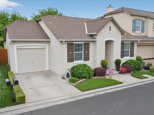 1618 N Dublin Ln, Clovis, CA 93619