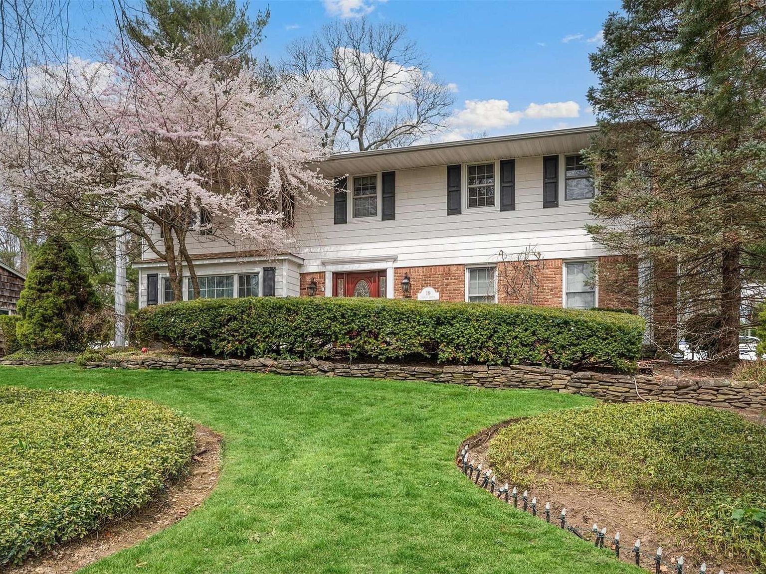 19 Sarah Drive, Dix Hills, NY 11746 Zillow