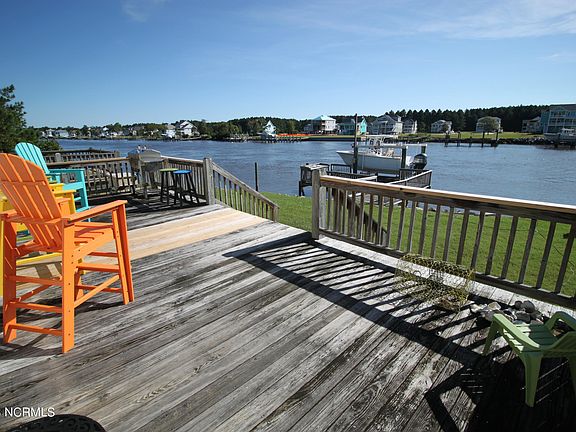 2nd image of 300 Sea Gate Drive
