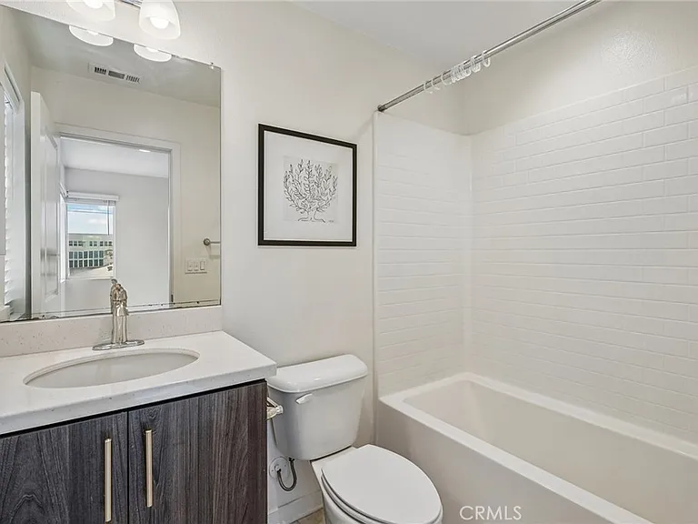 116 N 6th St #D — Photo 30