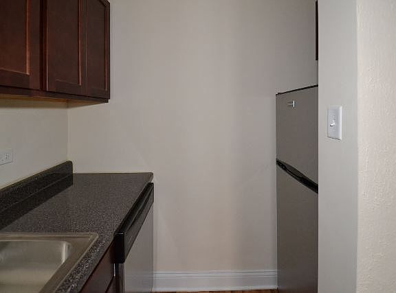3rd image of 536 W Arlington Pl APT 318