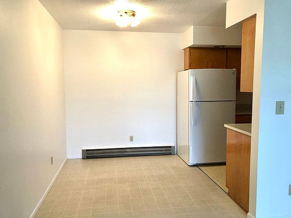 5th image of 2241-2247 W Eugene St #2B-1BA-864SQFT