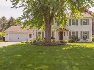 68 Falcon Trl, Pittsford, NY 14534