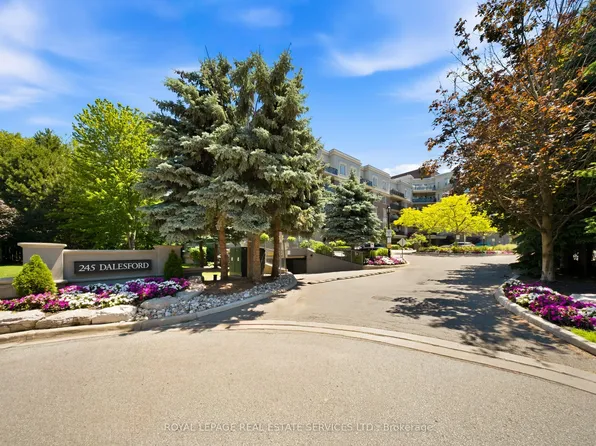 245 Dalesford Rd #114, Toronto, ON M8Y 4H7