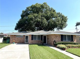 248 Willow Dr, Gretna, LA 70053