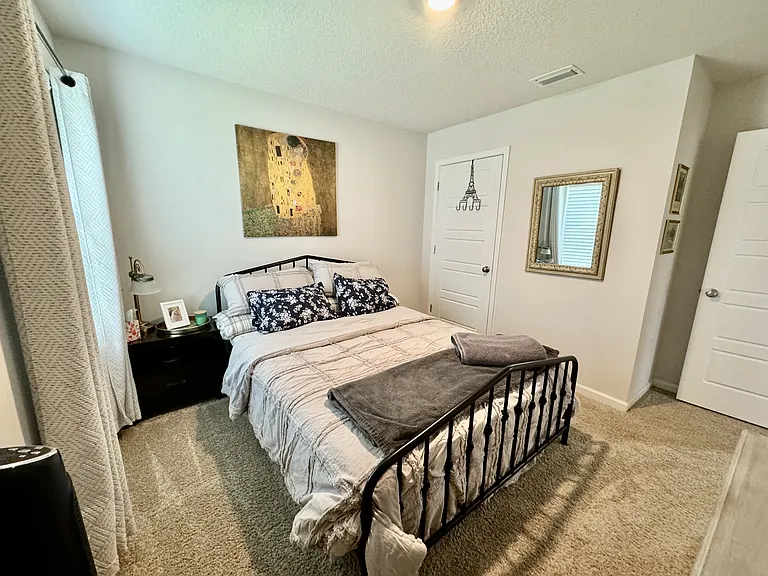 7569 Steeplechase Blvd — Photo 12