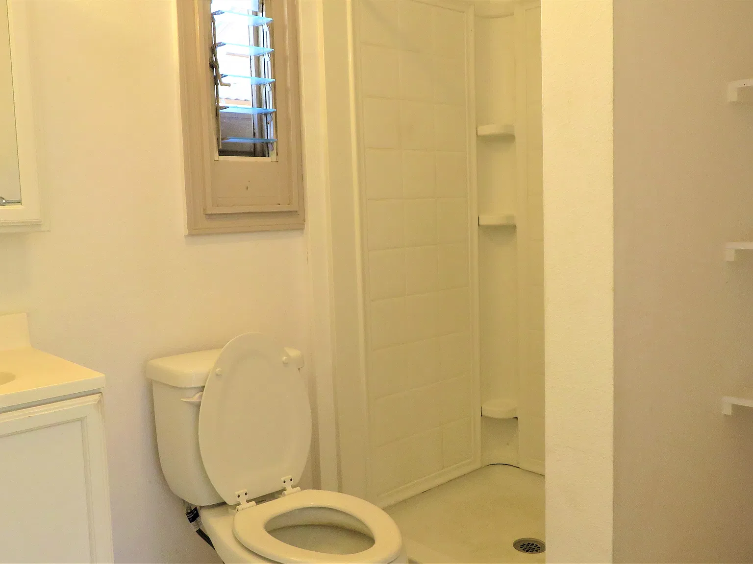 2 Bedroom/1 Bath House — Photo 3
