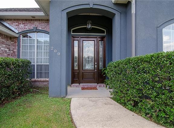5th image of 200 Thistledown Ct
