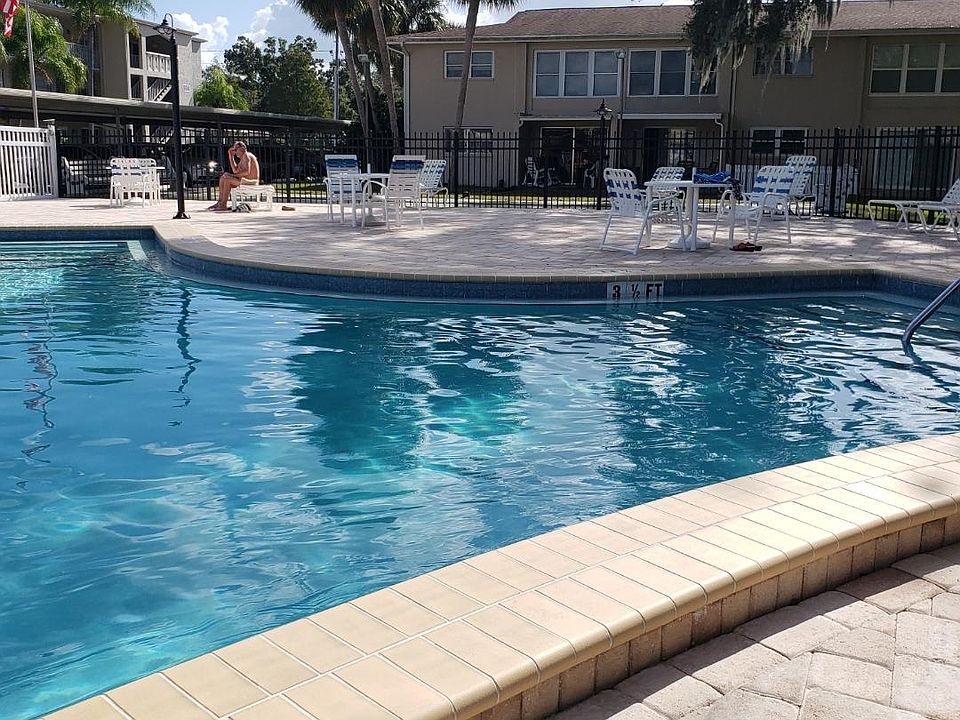 2nd image of 938 Virginia St APT 204