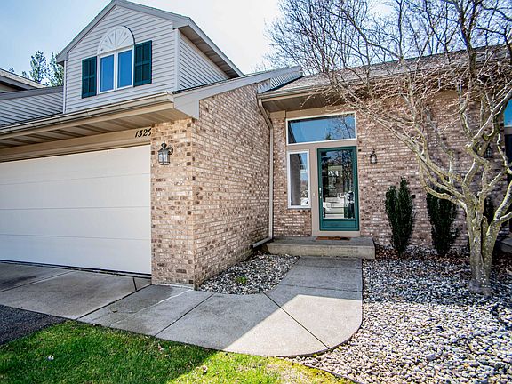 2nd image of 1326 Gleneagle Trail #94