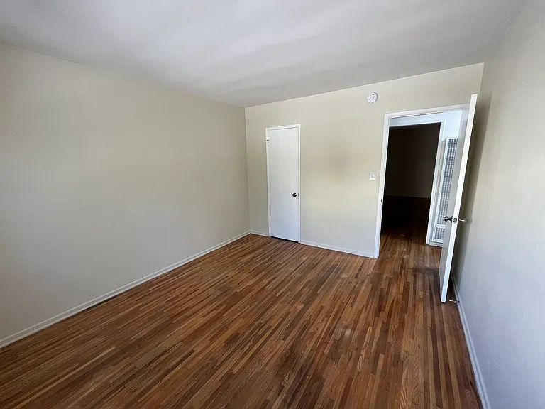 652 Veteran Ave — Photo 129
