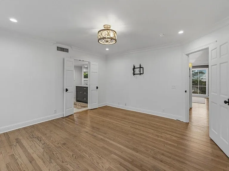 329 Eastwood Ave — Photo 25