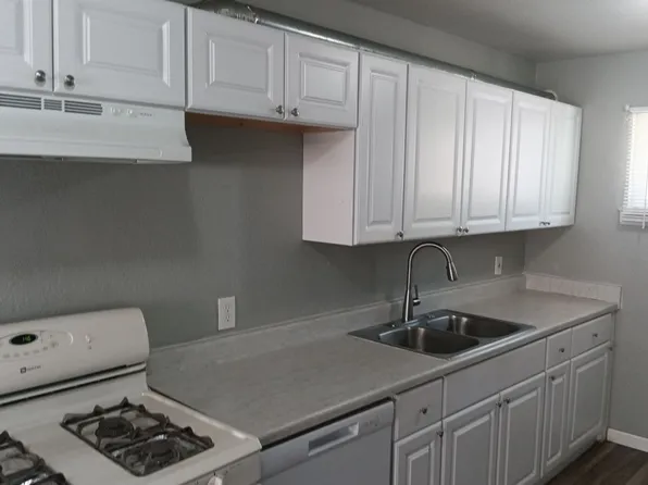 436 Chama St SE, 436 Chama St SE #D, Albuquerque, NM 87108