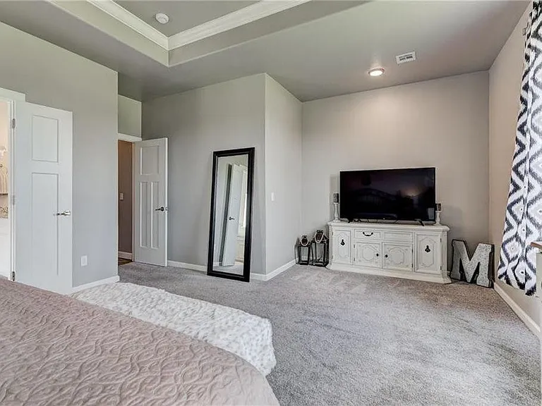 625 Placid Dr — Photo 17