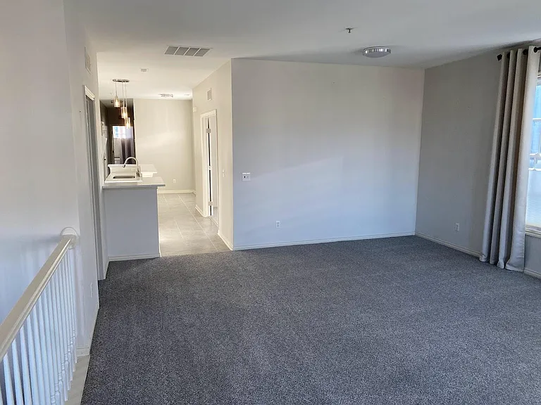 50455 Monroe St #28 — Photo 8