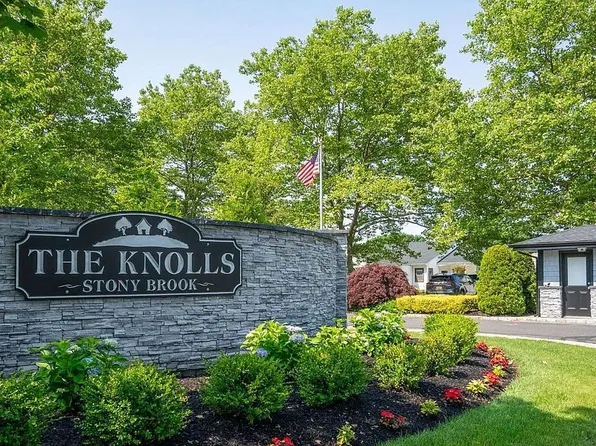 87 Knolls Dr, Stony Brook, NY 11790