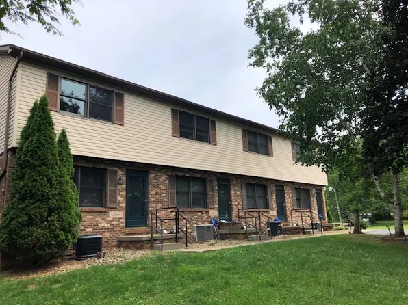 106 Summit Rd #D, Butler, PA 16001