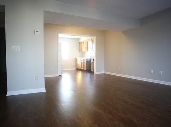 3rd image of 4711 N Ter #A