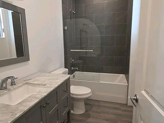 2nd image of 5759 Riverton Ave #3