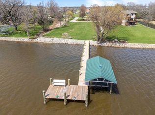 Edgewood Ln #4, Oshkosh, WI 54904