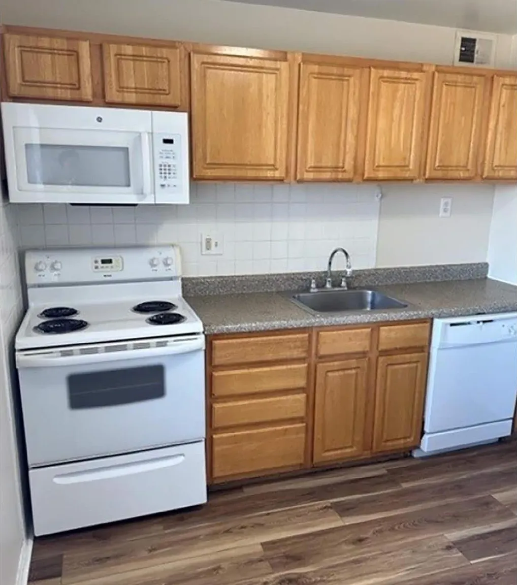 Des Arboles Apartments — Photo 3