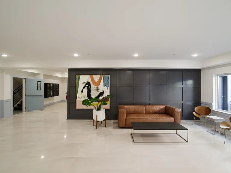 East Main Manayunk Apartments — Photo 52