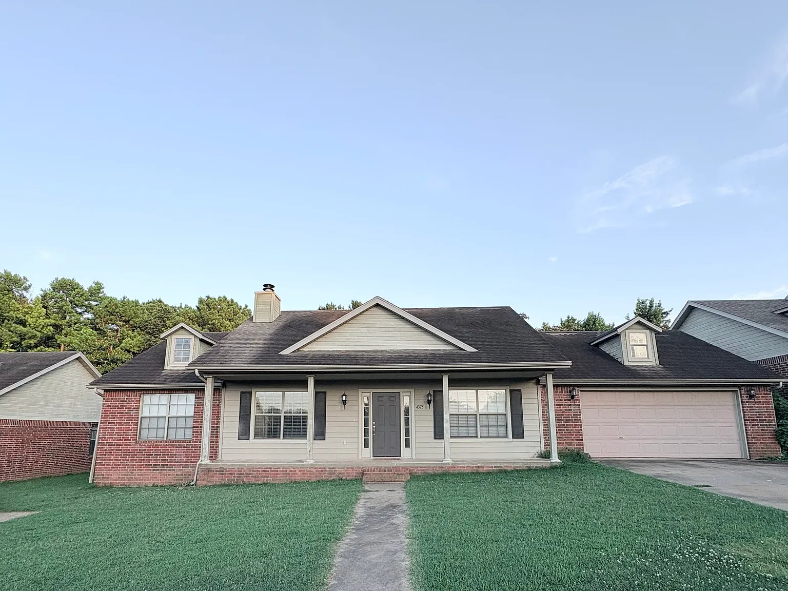 4 bed, 1689 sqft, $1,850 — Photo 1