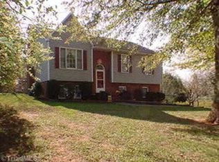 157 Twin Creeks Rd, Clemmons, NC 27012