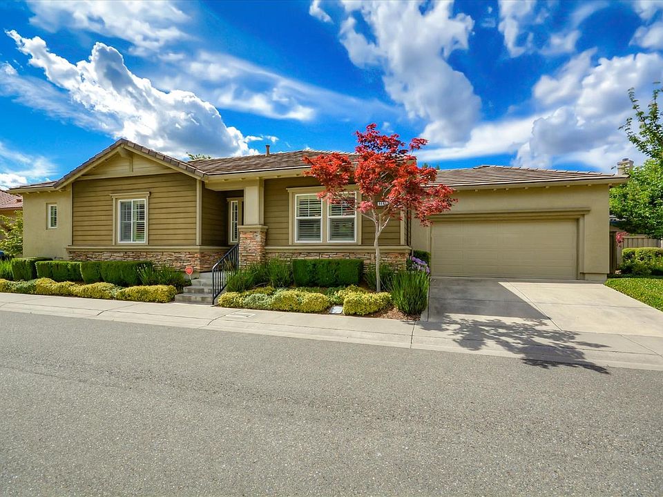 1st image of 8083 Linda Isle Ln