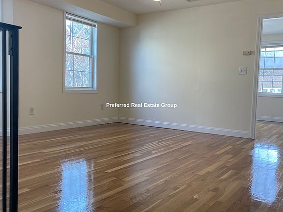 5th image of 339 Adams St APT 1