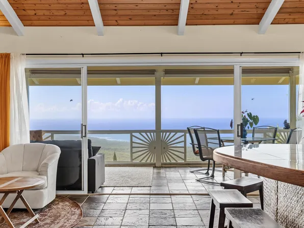 82-5909 Coffee Royal Pl, Captain Cook, HI