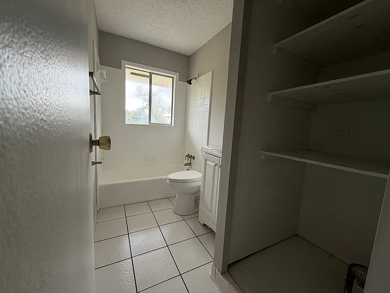 4965 Pikes Pond Rd — Photo 10