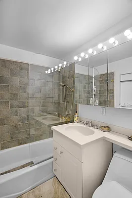 Sold by Tosh Marks Property Group | media 27