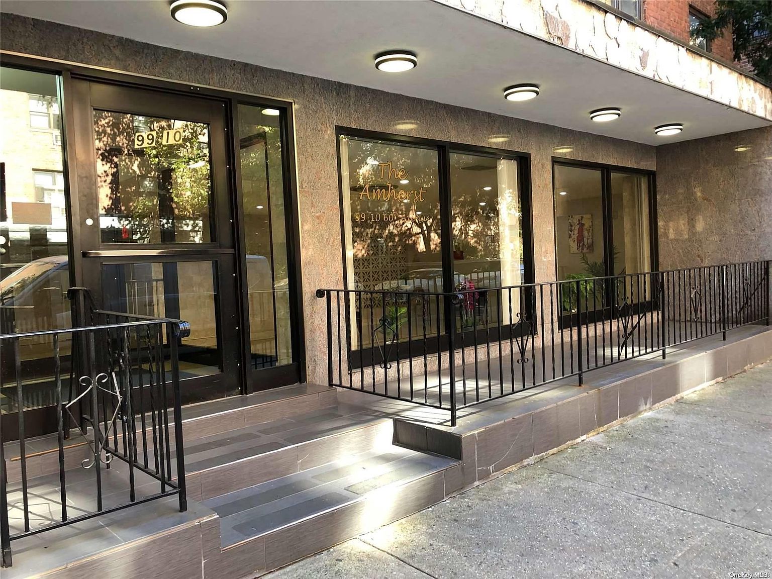 9910 60th Ave APT 3B, Flushing, NY 11368 | Zillow