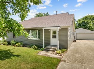 410 West St, Kingston, IL 60145