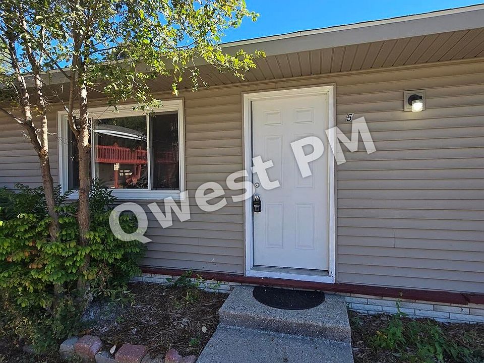 1st image of 8528 Valley Rd NW #5