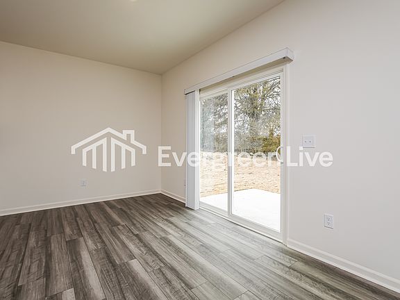 5th image of 721 Shepard Rock Dr