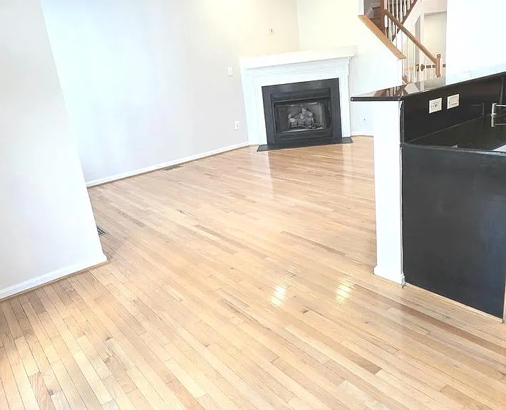 44272 Silkworth Ter — Photo 14