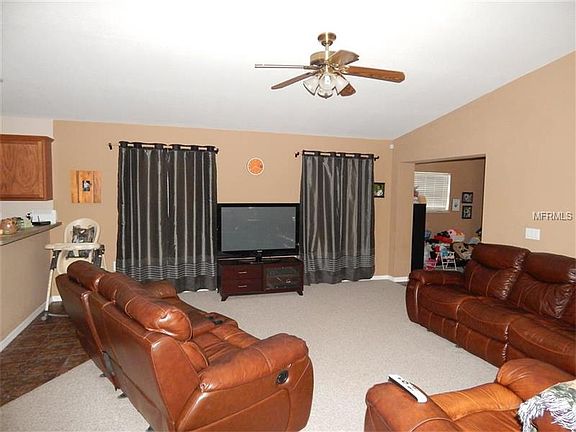 5th image of 45 Fairway Dr