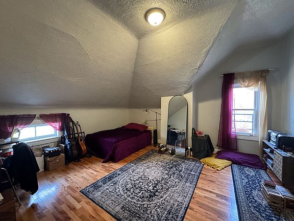 2nd image of 26 Conklin St #3