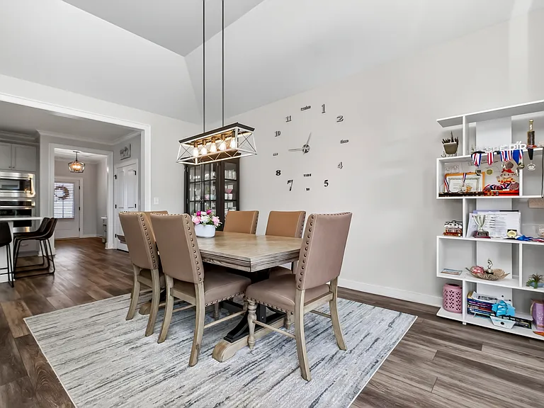 4040 Olivia Rd — Photo 18