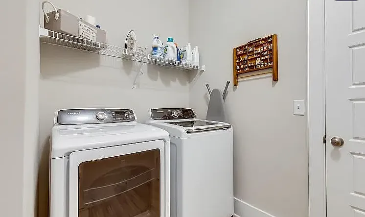 607 Torridon Ln — Photo 6