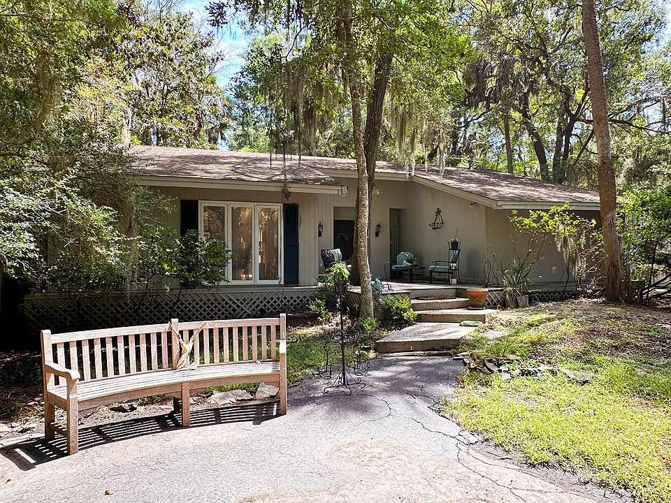 2nd image of 2926 Capn Sams Rd