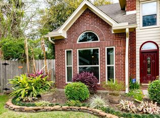 14202 Leafy Elm Ct, Houston, TX 77062