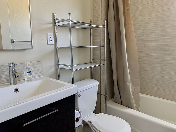 5th image of 4049 Park Blvd #4063